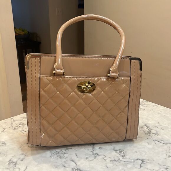 Apt 9 Tan Rose Gold Quilted Handbag Faux Leather Gold Turnlock Purse - Picture 3 of 9